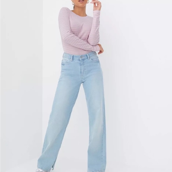 LEVIS Long Sleeve Baby Tee - Picture 9 of 10